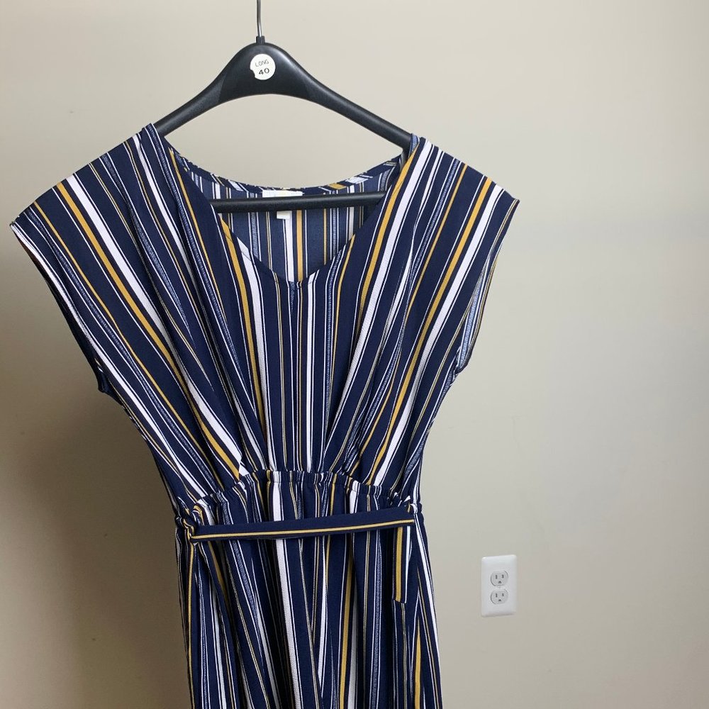 simple,stripped flare dress